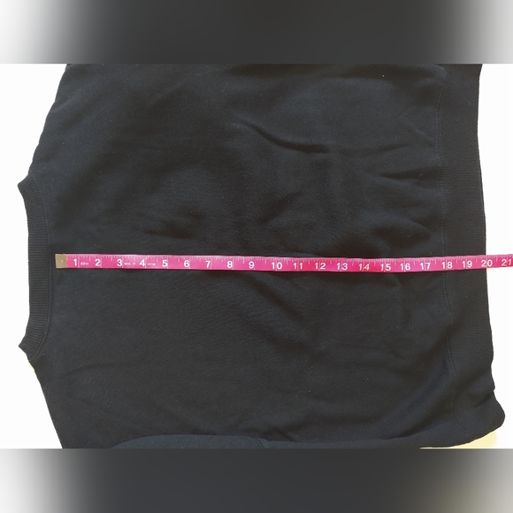 Disney Women's Black Sweatshirt Size S Holiday Mickey Mouse Fleece Pullover - Picture 7 of 10